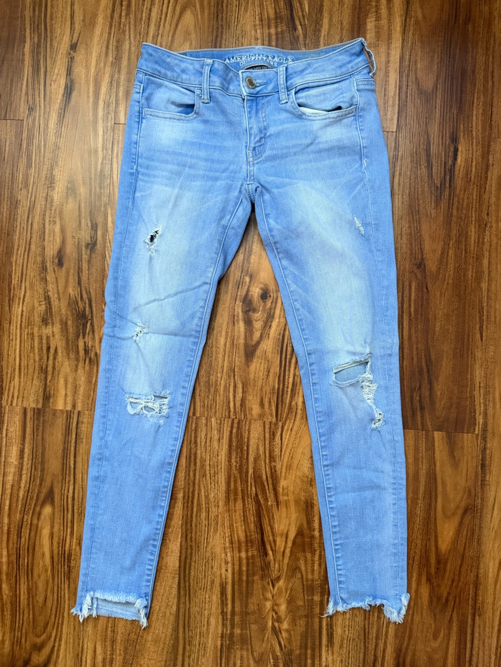 American Eagle Outfitters Light Blue Distressed Skinny Jeans